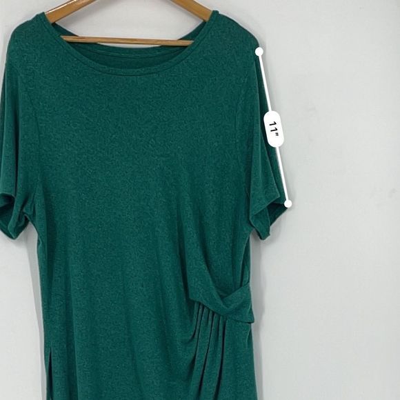 Ava & Viv Green Side-Gathered Top | Size XL | Casual & Flattering Fit | 1-111 - Picture 9 of 11